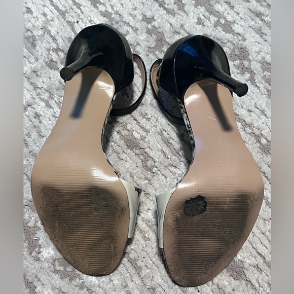 Marc Fisher Black/Beige Lizard Print Pumps Open Toe Size 5 - Picture 8 of 10